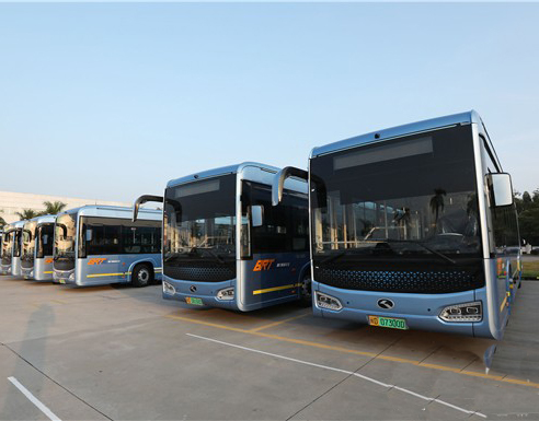 Los autobuses y autocares inteligentes King Long sirven el maratón internacional de Xiamen